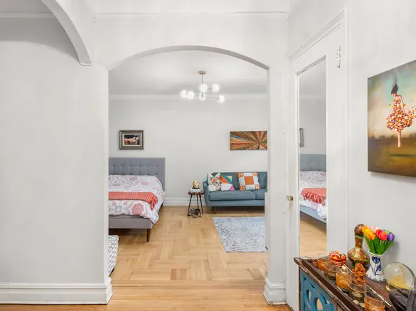 140 8th Avenue image 5 of 6