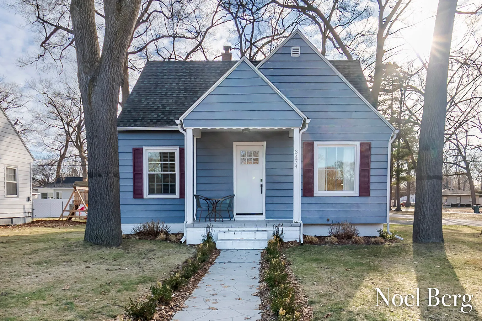 3474 McCracken St photo 1
