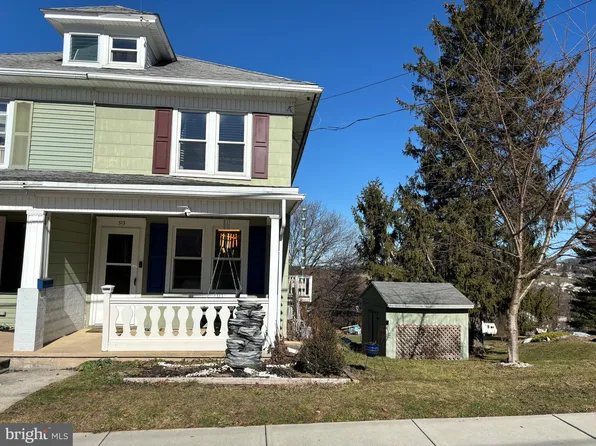 513 E Maple St, Dallastown, PA 17313