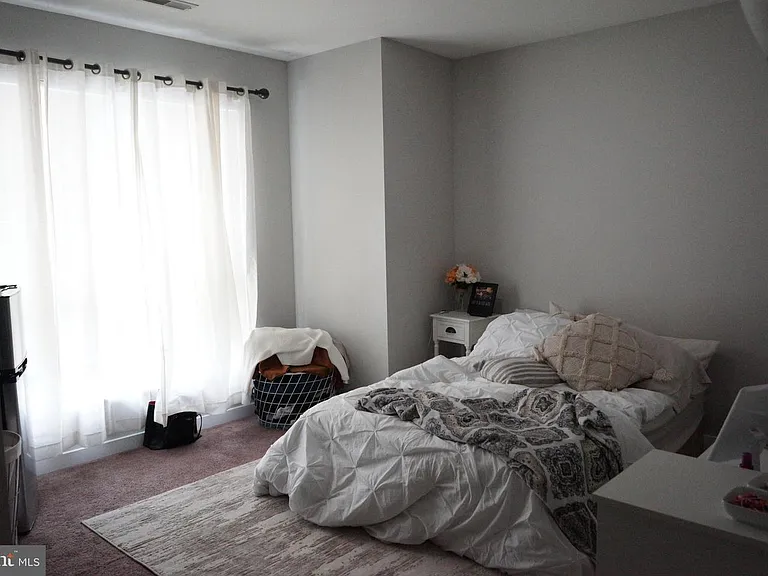 1702 N 18th St #3 — Photo 5