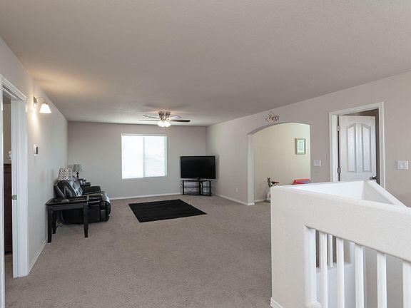 3rd image of 14625 Sunny Land Ave