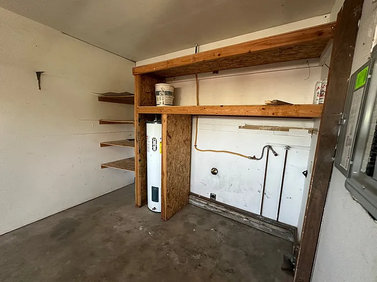 6209 Onyx Ave — Photo 8