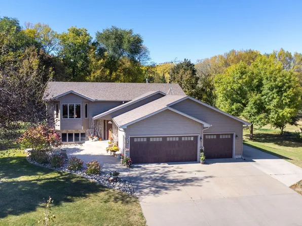 740 Eshton Ct SE, Cokato, MN 55321