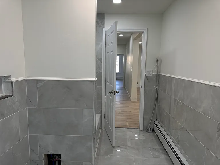 594 N Church St #2 — Photo 4