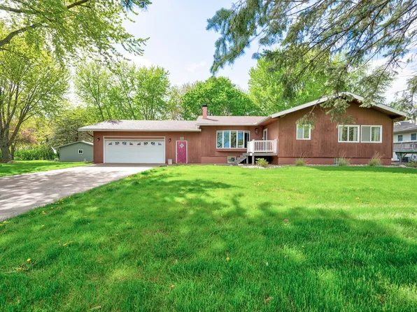 11 Alexander Rd, Estherville, IA 51334