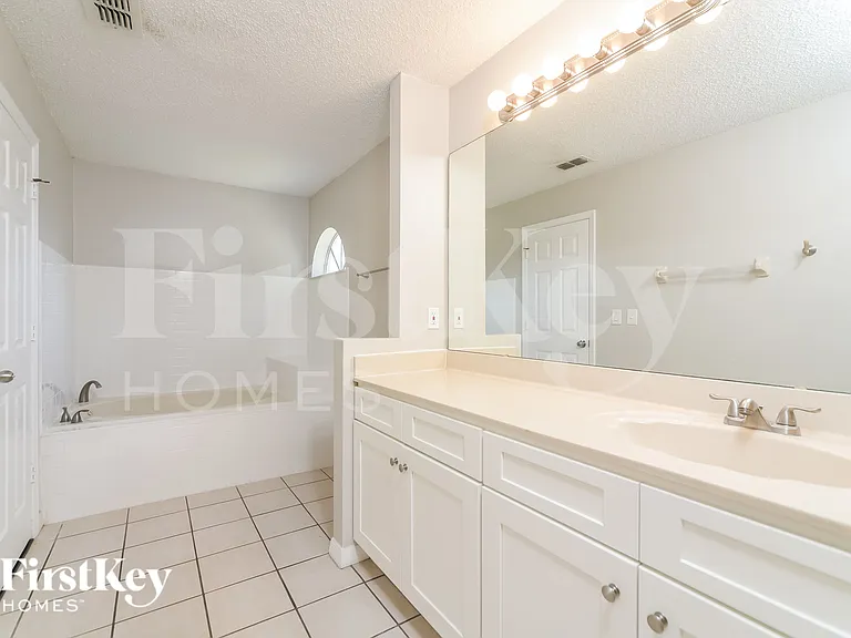 839 Mendoza Dr — Photo 12