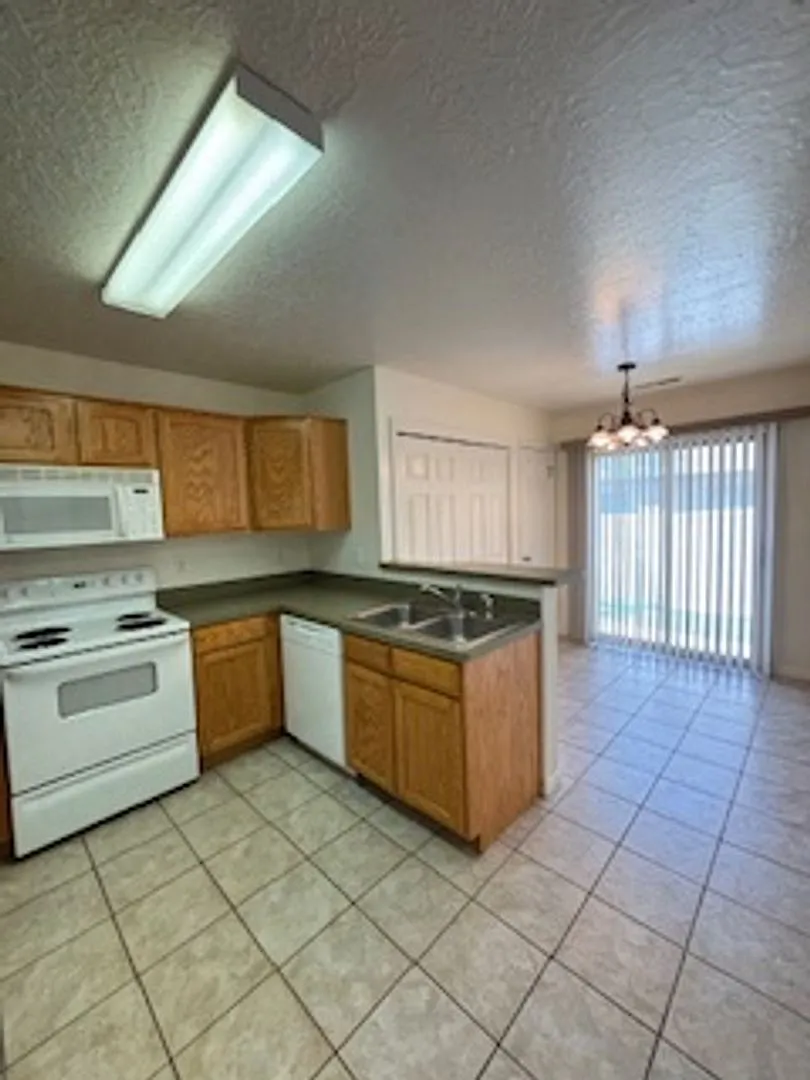 Brookshire Townhomes — Photo 3