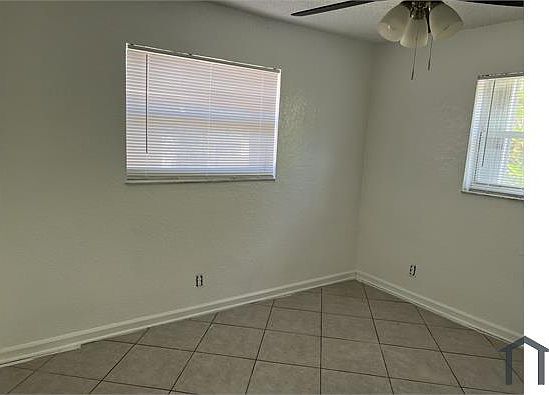 4th image of 616 SW 16th Ave #4