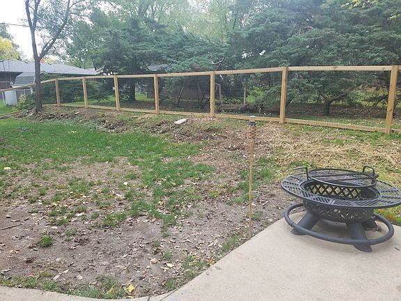 2nd image of 807 Roost St