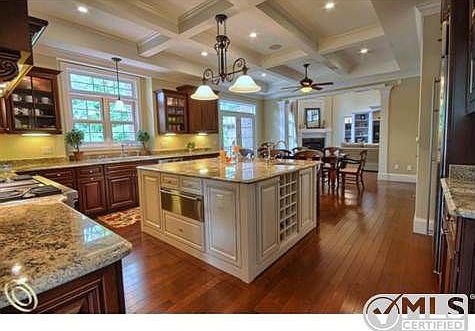 Kitchen_2nd_View.jpg