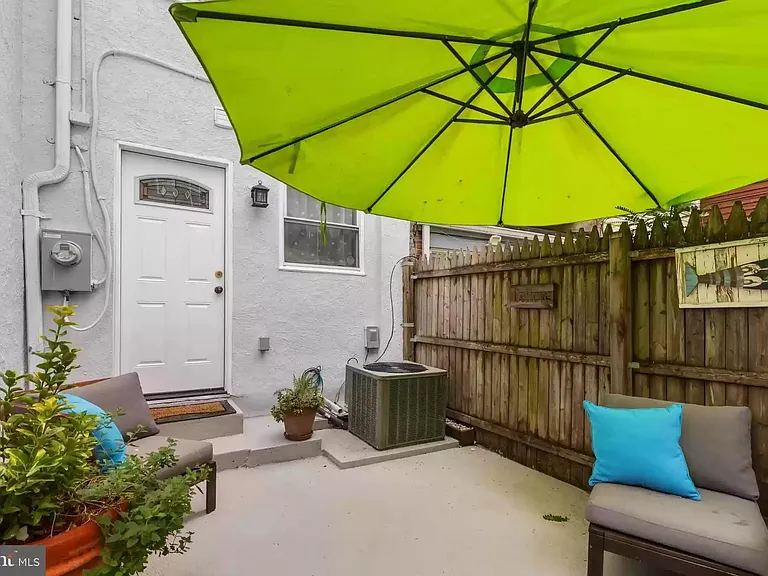 654 Melvin Dr — Photo 22