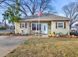201 E Walker St, Denison, TX 75021