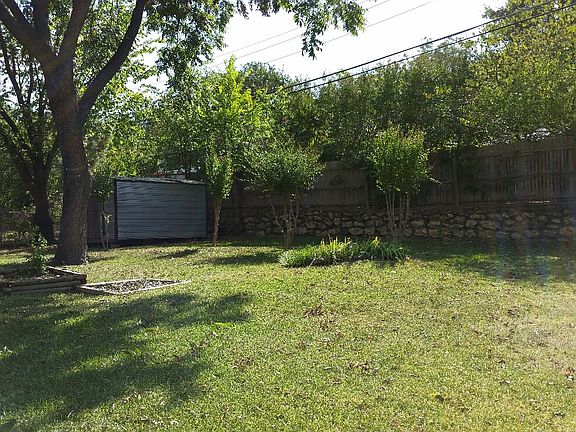 5th image of 5216 Garrick Ave