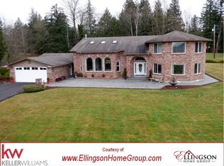7674 Alpine Ln, Sedro Woolley, WA 98284