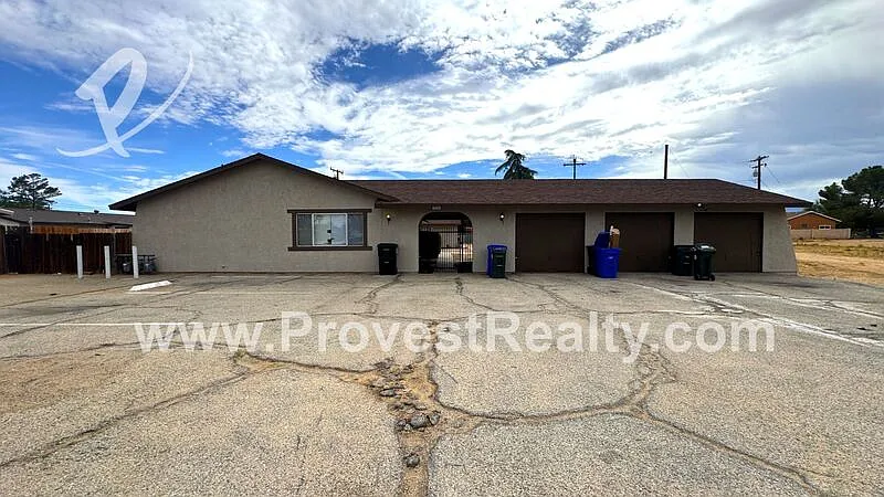 2 bed, 1.0 bath, 833 sqft, $1,450 — Photo 1