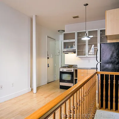 Sold by Washington Realty Corp. | media 45