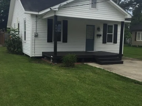 606 3rd St, Rayne, LA 70578