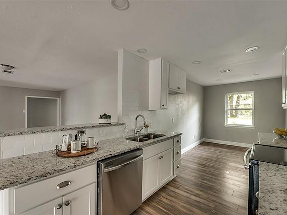 5th image of 6320 Banbury Dr