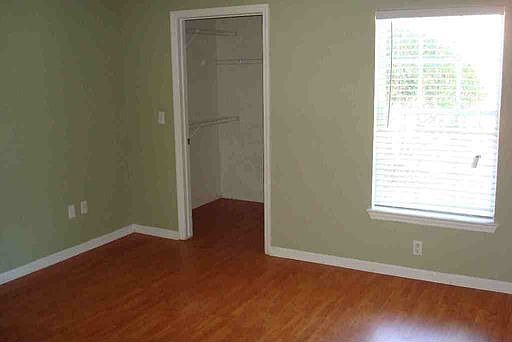 4th image of 712 Crest Pines Dr APT 311
