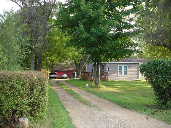 3rd image of 1603 E Centre Ave