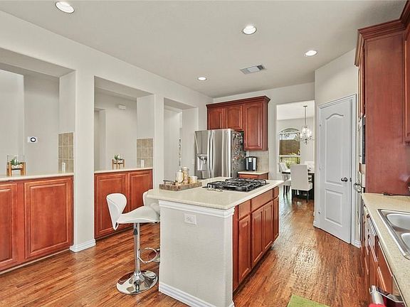 5th image of 8778 Fisher Dr
