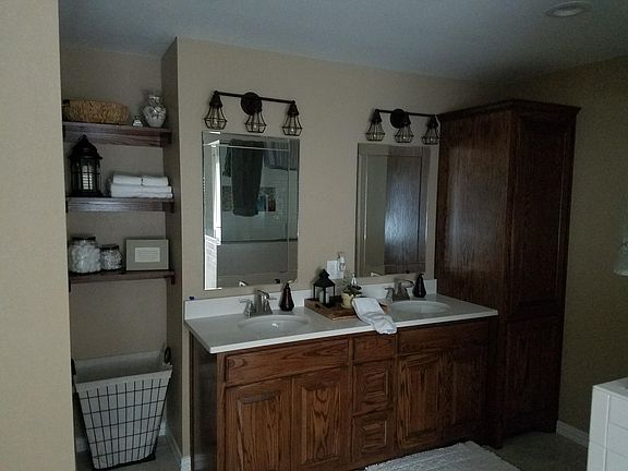 5th image of 12328 Green Ash Dr