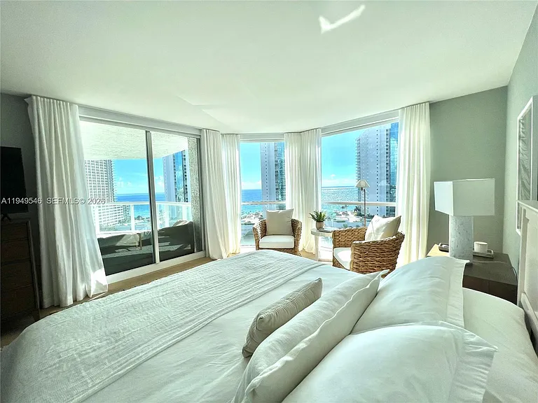 16400 Collins Ave #1541 — Photo 23