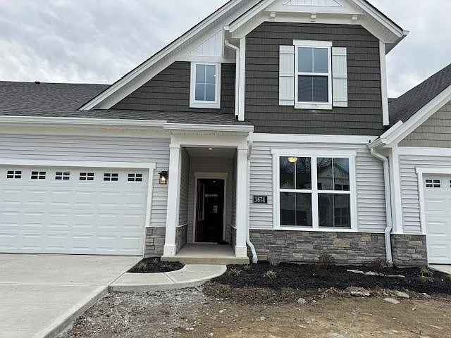 Mustang Cir — Photo 2