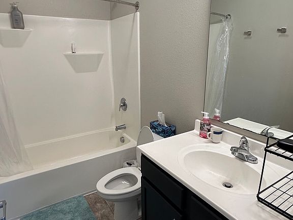 4th image of 525 S Patterson Dr #1