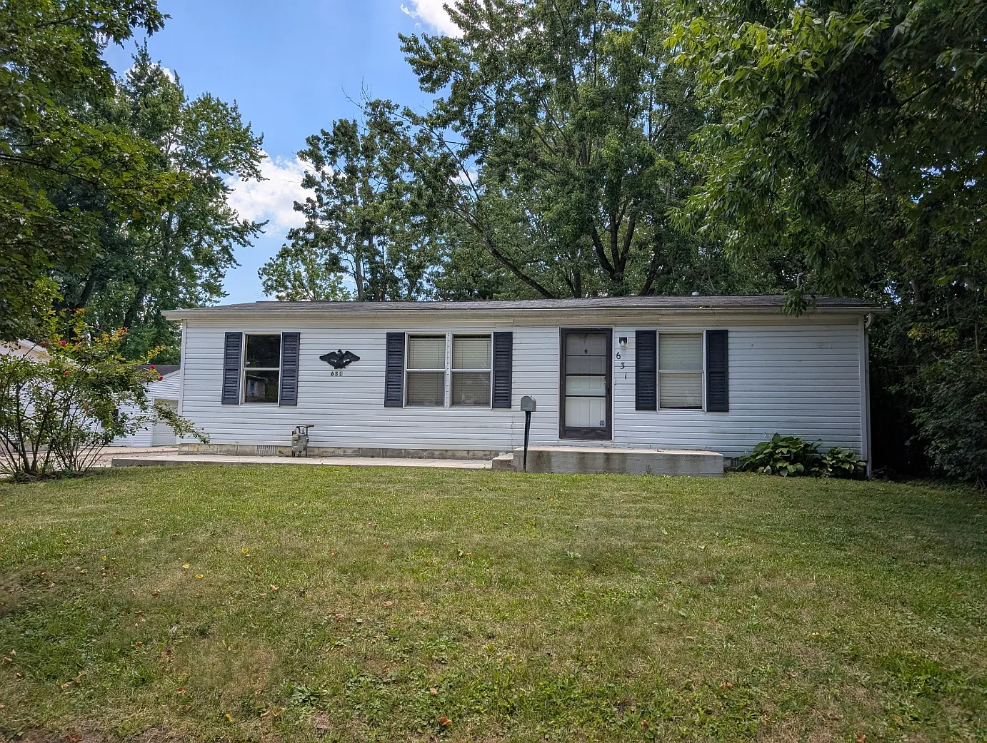 3 bed, $1,925 — Photo 1
