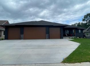 1036 Alta Ave N, Hudson, WI 54016