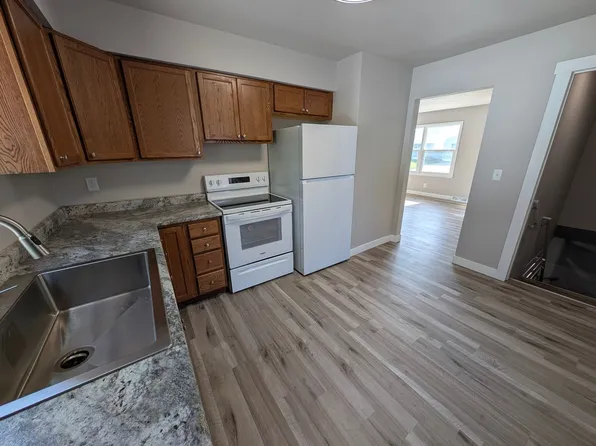 1420 Sampson St, Des Moines, IA 50316