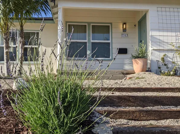 7313 W 87th Pl, Los Angeles, CA 90045