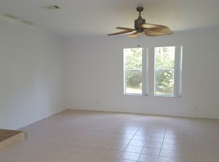 879 Cc Land Rd, Eastpoint, FL 32328
