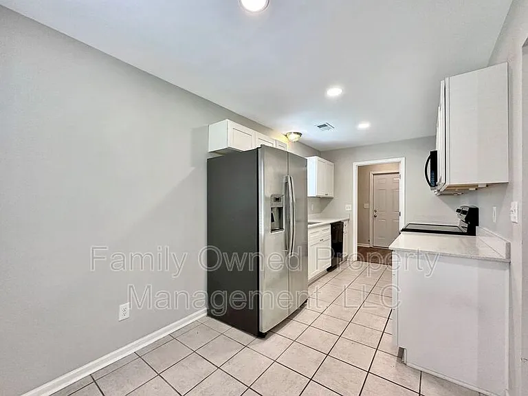 203 Pebble Creek Rd — Photo 5