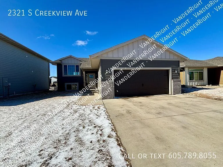 2321 S Creekview Ave — Photo 21