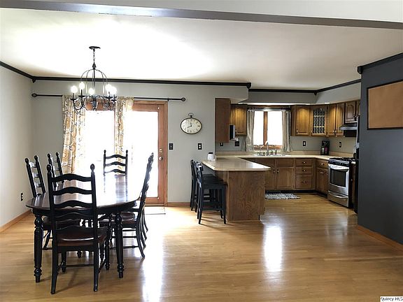 4th image of 5407 Greenbriar Ave