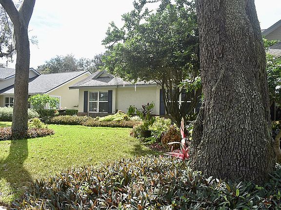 3rd image of 2517 Mason Oaks Dr