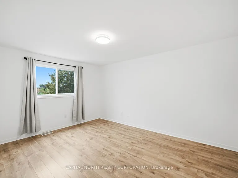 63 Elizabeth St — Photo 20