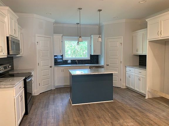 4th image of 3617 Deidra Miller Cir