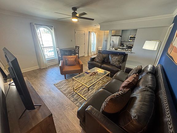 4th image of 2417 Houma Blvd E