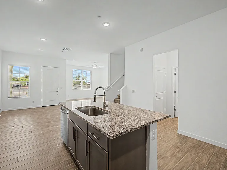 8232 E University Dr #102 — Photo 12