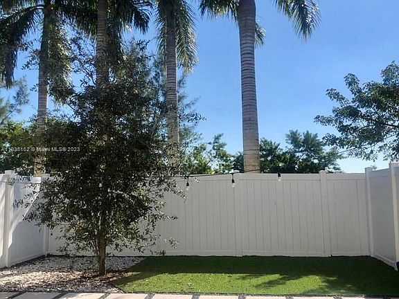 4th image of 3412 W 92nd Pl #21