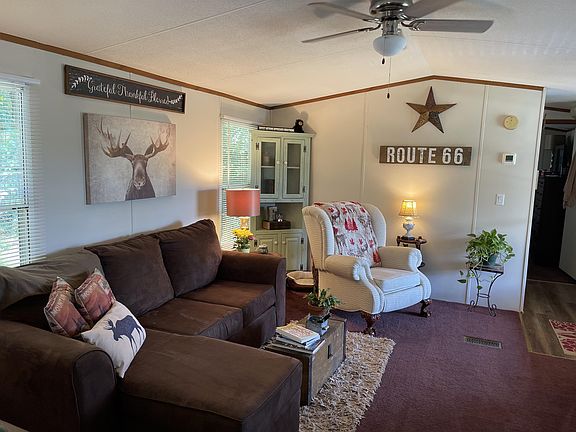 5th image of 55 Carolina Cir