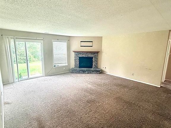 5th image of 1557 Howell Dr