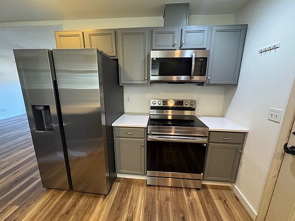 5th image of 603 Charlotte Ave W