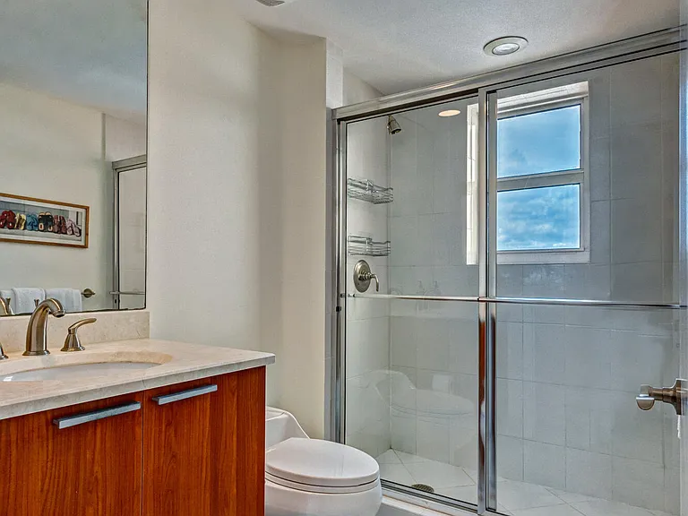 2640 Lake Shore Dr #2014 — Photo 39