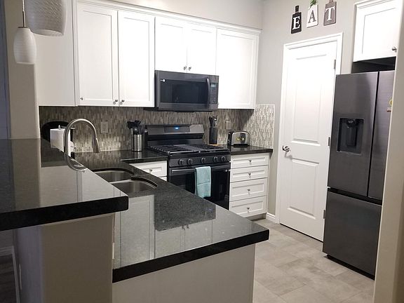 Fully Equipped Furnished Kitchen