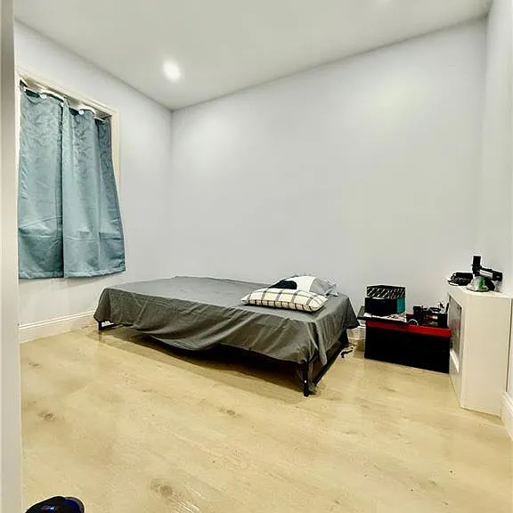 2509 E 12th St #1 — Photo 3