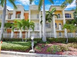 18400 NE 27th Ct #125, North Miami Beach, FL 33160